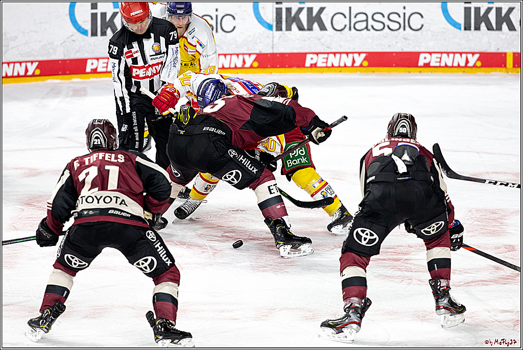 PENNY DEL;  Koelner Haie - Duesseldorfer EG ; Koeln, 17.12.2020